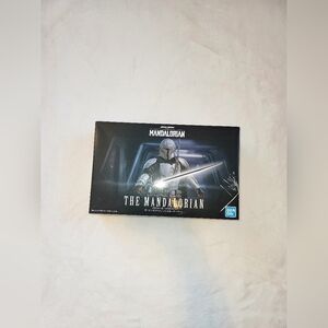 Bandai Star Wars Mandalorian 1/12 Model Kit – Beskar Armor